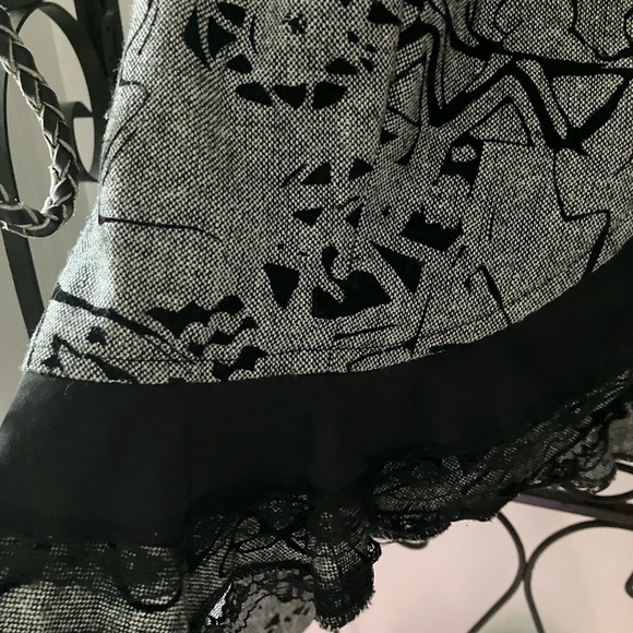 NWOT ‼️HP‼️COUPE CROPPED PRINT BLAZER SATIN AND LACE TRIM ON BOTTOM FULLY LINED - Picture 9 of 13